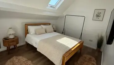 LUXURY TWO BEDROOMS, TWO BATHROOMS CITY CENTRE APARTMENTS AVAILABLE MID-OCTOBER