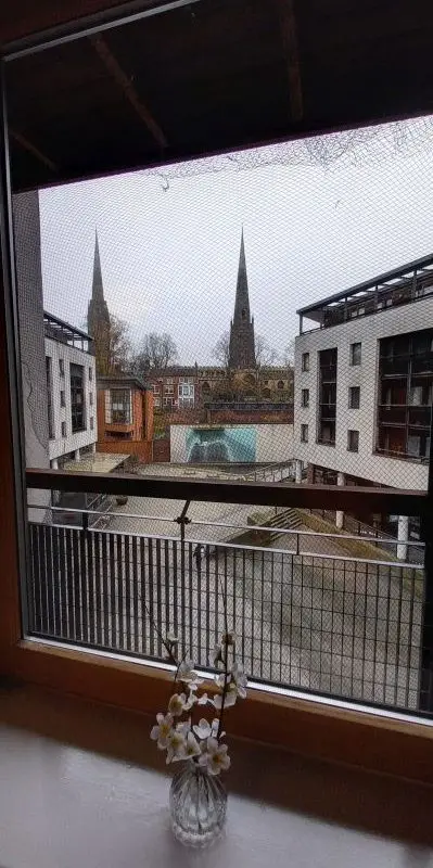 LUXURY SERVICED 2 BEDROOMS WITH 2 BATHROOMS APARTMENTS AVAILABLE