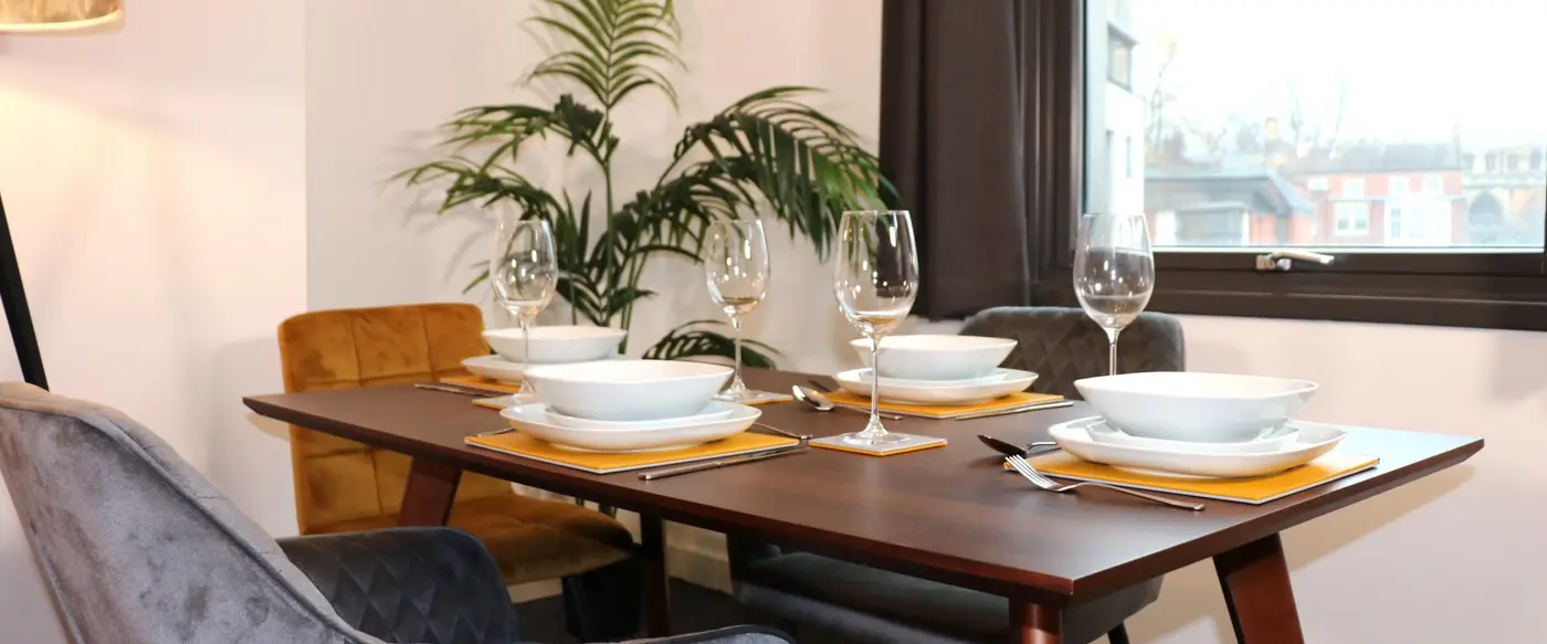LUXURY SERVICED 2 BEDROOMS WITH 2 BATHROOMS APARTMENTS AVAILABLE