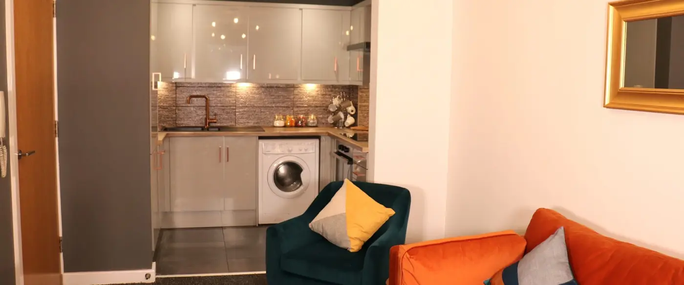 LUXURY SERVICED 2 BEDROOMS WITH 2 BATHROOMS APARTMENTS AVAILABLE