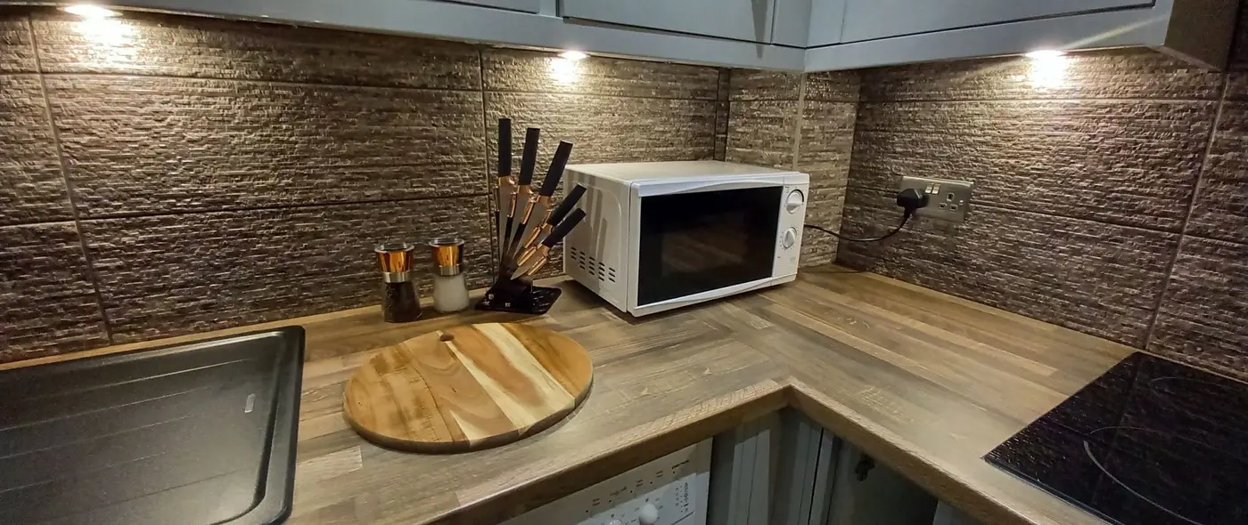 LUXURY SERVICED 2 BEDROOMS WITH 2 BATHROOMS APARTMENTS AVAILABLE