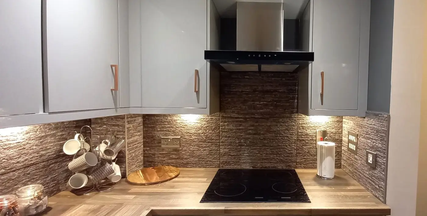 LUXURY SERVICED 2 BEDROOMS WITH 2 BATHROOMS APARTMENTS AVAILABLE