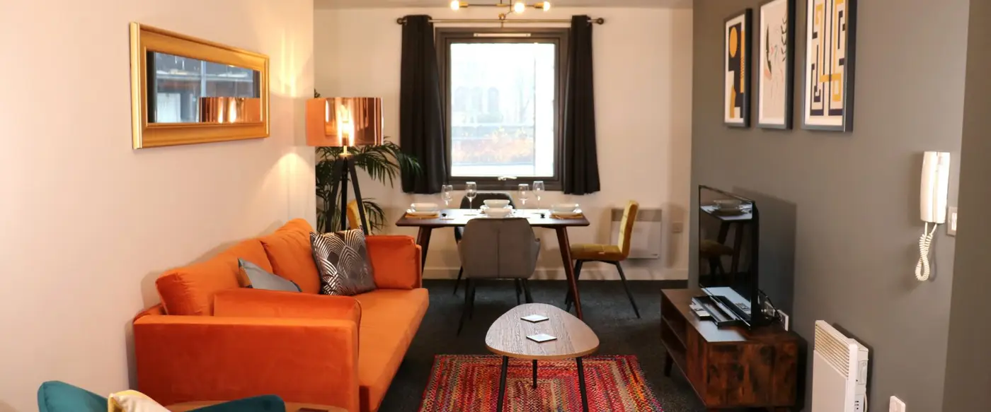 LUXURY SERVICED 2 BEDROOMS WITH 2 BATHROOMS APARTMENTS AVAILABLE