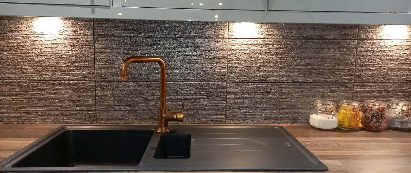LUXURY SERVICED 2 BEDROOMS WITH 2 BATHROOMS APARTMENTS AVAILABLE