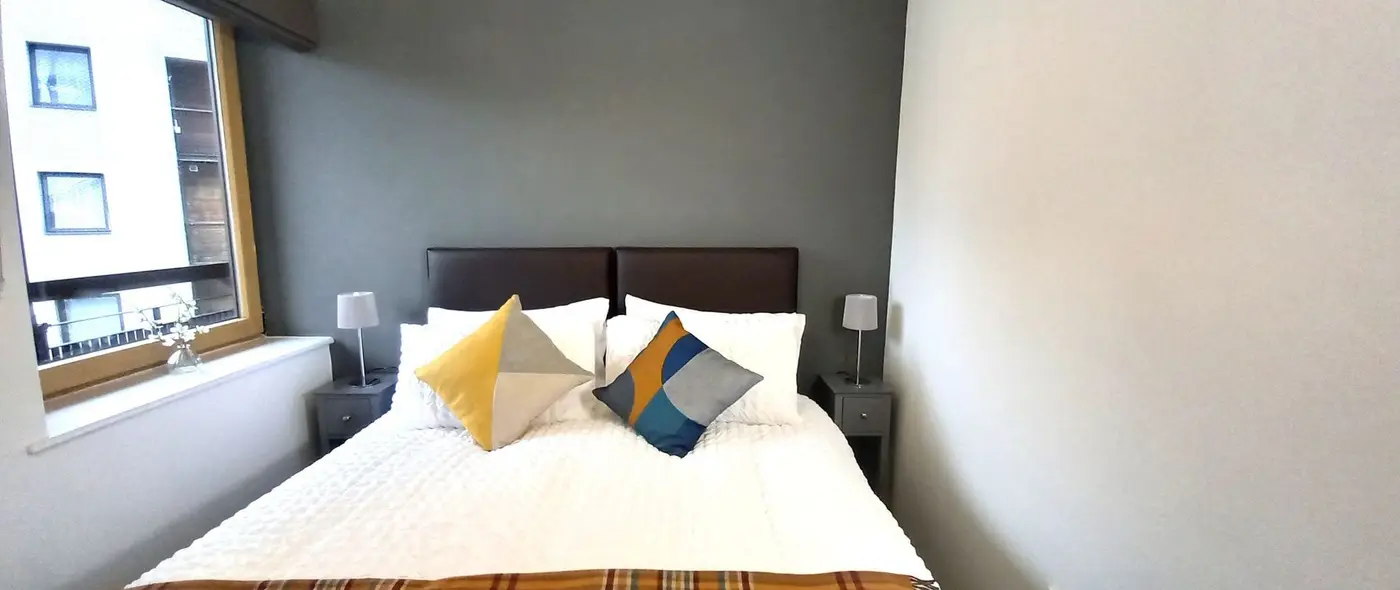 LUXURY SERVICED 2 BEDROOMS WITH 2 BATHROOMS APARTMENTS AVAILABLE