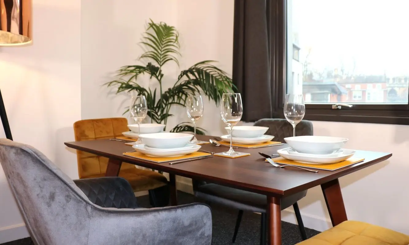 LUXURY SERVICED 2 BEDROOMS WITH 2 BATHROOMS APARTMENTS AVAILABLE