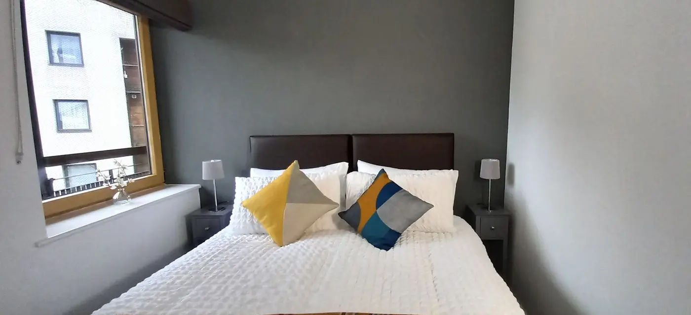 LUXURY SERVICED 2 BEDROOMS WITH 2 BATHROOMS APARTMENTS AVAILABLE